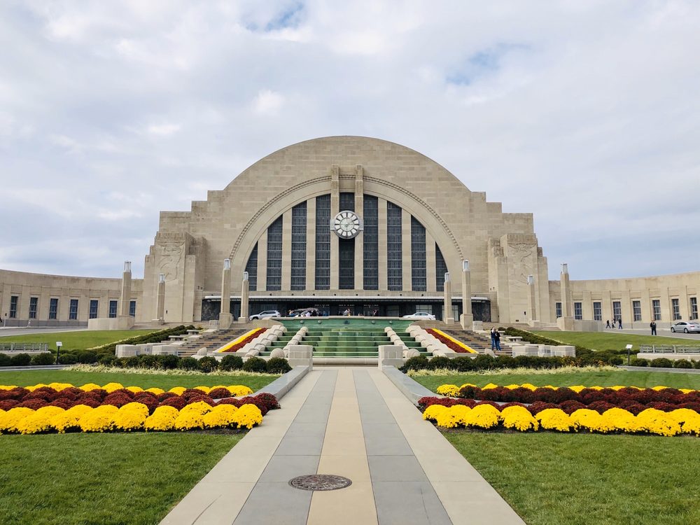 Cincinnati skyline and landmarks, explored with Gamana audio tours