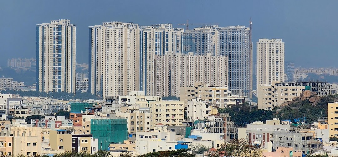 Hyderabad skyline and landmarks, explored with Gamana audio tours