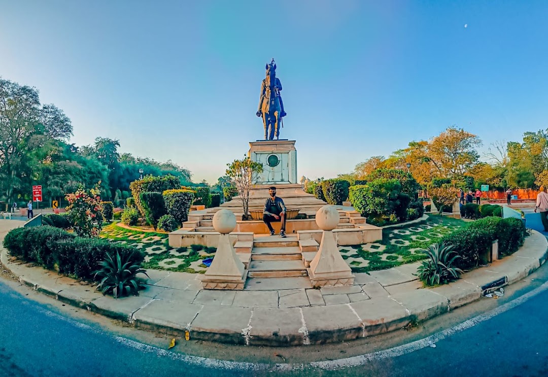 Jaipur skyline and landmarks, explored with Gamana audio tours